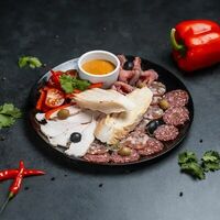 Мясные деликатесы в Честнок