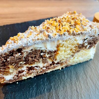 Торт Сметанник в Дом кофе по цене 220 ₽