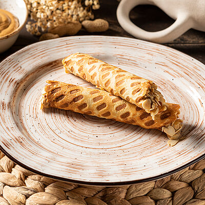 Трубочки с вареной сгущенкой в PRO.Хинкали by Novikov по цене 350 ₽