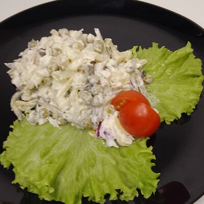 Салат рыбный с дымком в Отменная пельменная по цене 370 ₽