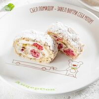 Фисташковый рулет со свежей малиной в АндерСон