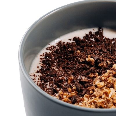 Каша овсяная с шоколадом и орехами в Пицца Хаб по цене 308 ₽