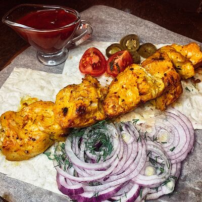Шашлык из куриного филе в Кафе Шашлычок по цене 600 ₽