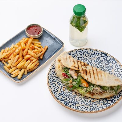 Комбо Стамбульский перекусв Осетинские пироги от Бирюзы по цене 1170 ₽