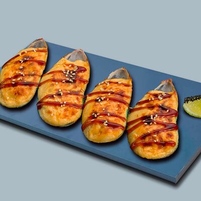 Запеченные сырно-чесночные мидии в НАШИ СУШИ по цене 930 ₽