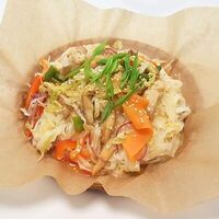 Фо сао рисовая лапша с морепродуктами в Wok & Box