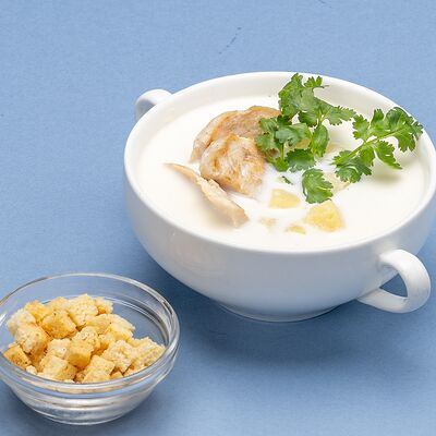 Сливочный суп с курицей в Фабрика по цене 490 ₽