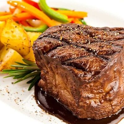 Стейк Филе миньон с картофелем бейбив Buffalo по цене 2400 ₽
