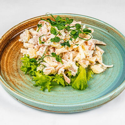 Салат с кальмарами в Фёст по цене 380 ₽