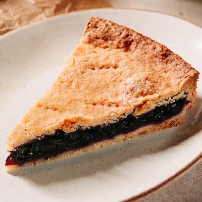 Тосканский пирог с черникой в Перчини на огне по цене 330