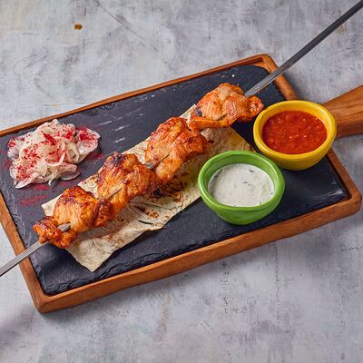 Шашлык из бедра цыплёнкав Мамука по цене 710 ₽