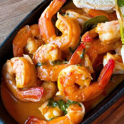 Жареные креветки в соусе Том ям в Локация по цене 1400 ₽