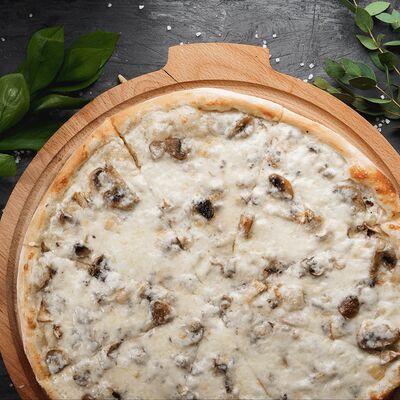 Пицца грибная в Асгард по цене 748 ₽