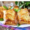 Слойка с курицей и сыромв Шаур хаус по цене 185