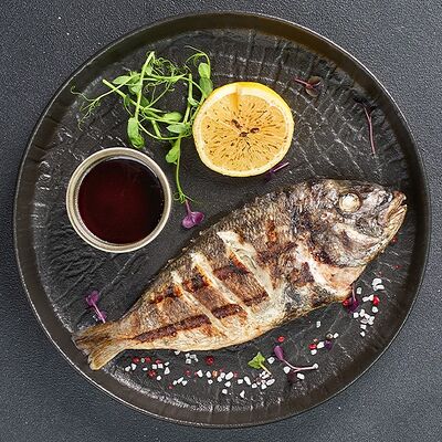 Дорадо на мангале в Lafa Lounge по цене 1190 ₽