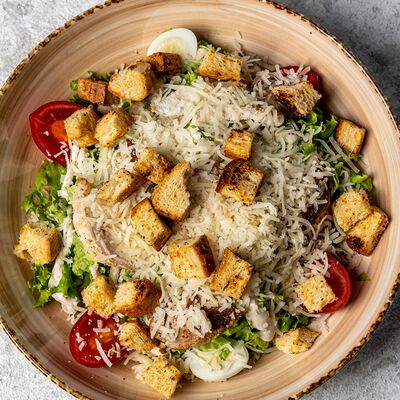 Цезарь с креветками в Сакура по цене 800 ₽