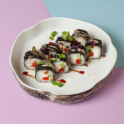 Ролл с лососем в Точка Вкуса по цене 389 ₽