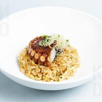 Жареный рис с осьминогом в КИDO