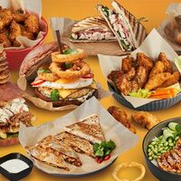 Логотип Chickiez Chicken Factory