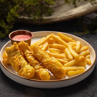 Треска в кляре и картофель фри в Пилигрим по цене 830 ₽