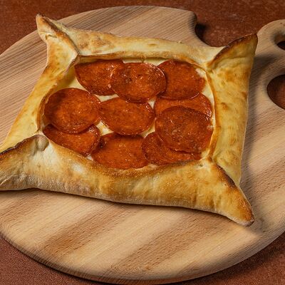 Хачапури Пепперони в Хачапури и Вино по цене 704 ₽