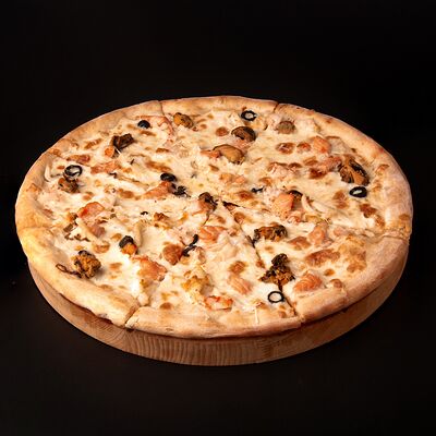 Пицца с морепродуктами в Твой выбор по цене 820 ₽