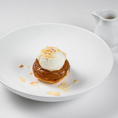 Яблочный тартатен в Metropol Delivery по цене 1200 ₽