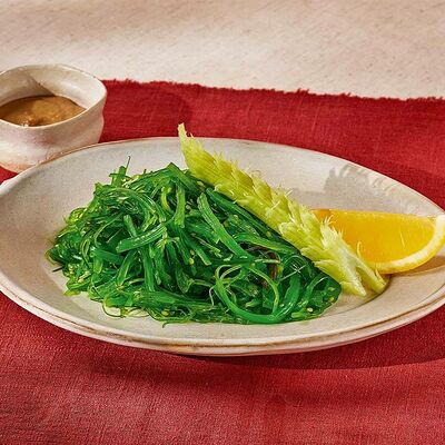 Чука с ореховым соусом в Тануки по цене 395 ₽