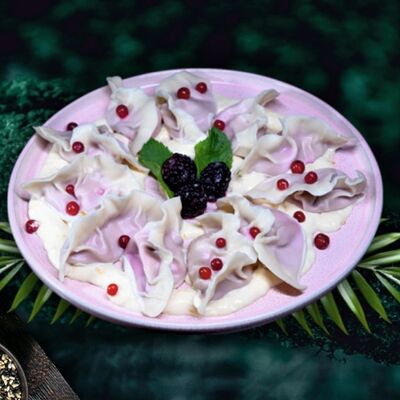 Вареники с ежевикой в LAOBAN по цене 670 ₽