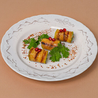 Рулетики из цукини на гриле в Хочу пури по цене 355 ₽