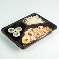 Ланч Бокс №6 Салат, рис с копчёной курицей, малый ролл с огурцом в ЁБИСАН