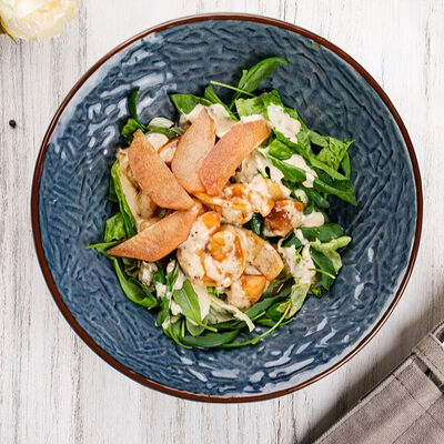 Теплый салат с морепродуктами в Мука по цене 1650 ₽