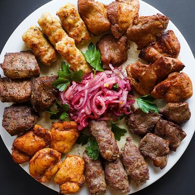 Ассорти шашлыков в Шоти по цене 2400