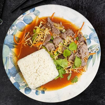 Рис с говядинойв Chang Pho Вьетнамская Кухня по цене 600 ₽