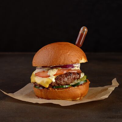 Острый бургер с чипотле в Kotleta bar по цене 400 ₽