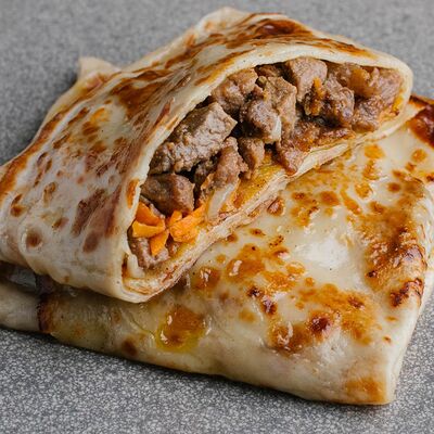 Блин с говядиной по-старорусски в БлиновЪ по цене 211