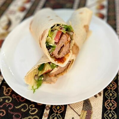 Люля-кебаб из баранины в лаваше в Тбилиси по цене 745 ₽