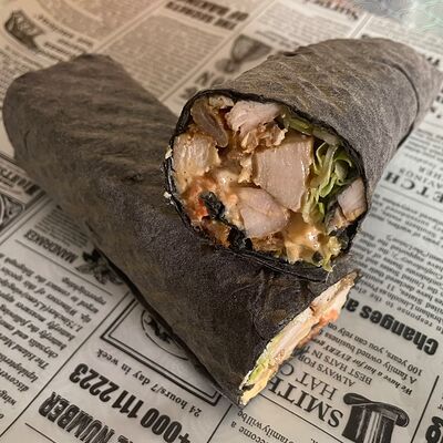 Шаурма Деревенская в Сюда иди Халяль по цене 299 ₽