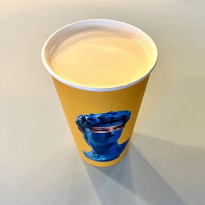 Раф на сливочках в Hedonism Coffee по цене 300 ₽