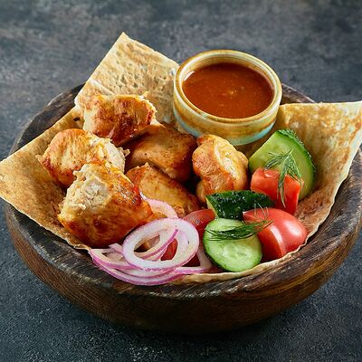 Шашлык из куриного бедра в Пряности & Радости на Васильевском по цене 650