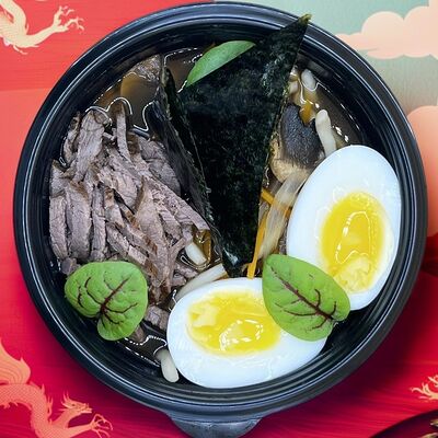 Рамен с говядиной в Лапша и Утки по цене 726 ₽