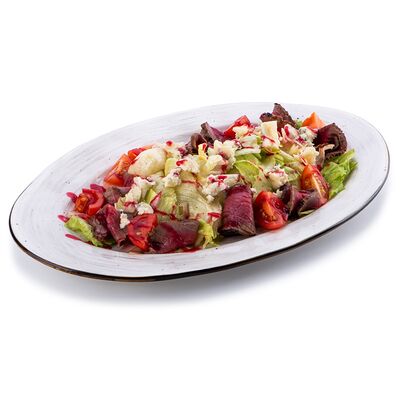 Салат с ростбифом в Trattoria по цене 900 ₽