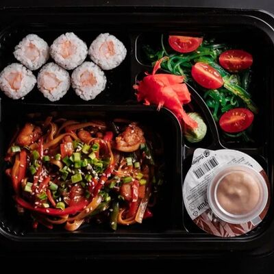 Wоk бенто №2 в Мируки & Итальяно по цене 650 ₽