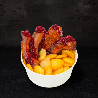 Ребра с картофелем: Брусничный дуэт в Магбургер & Братья Караваевы по цене 605 ₽