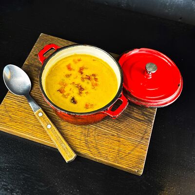 Сырный суп с копченостями в ЖаРим в КайФ по цене 460 ₽