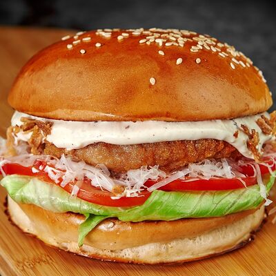 Цезарь бургер в Мясо есть по цене 379 ₽