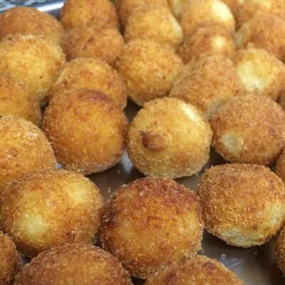 Сырные крокеты (сырные шарики)в Братик Томатик по цене 229 ₽