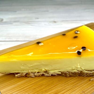 Чизкейк Манго-Маракуйяв Xpizza по цене 280 ₽