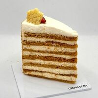 Медовик с белым шоколадом в Cream Soda Breakfast & Cakes