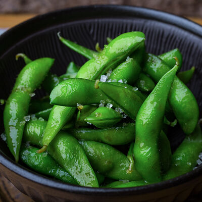 Бобы эдамамэ, морская соль и имбирь в Zuka по цене 570 ₽